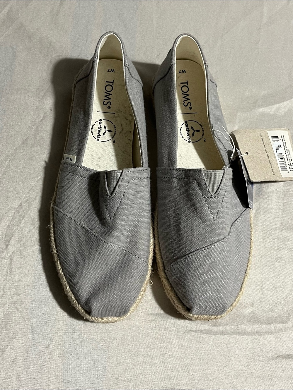 Toms Women’s Slip-On Loafers in Gray Canvas Shoes Size 7 New with Tags